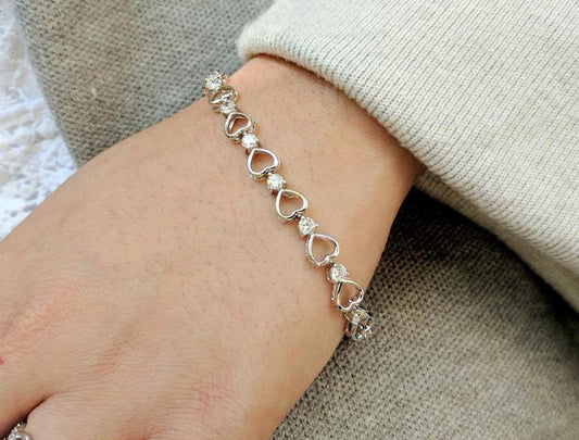 The Heart Shop: Heart Fashion Jewelry for the Hopeless Romantics